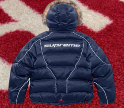 Supreme Jordan Puffer Jacker Navy FW24